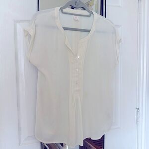 Off-white short sleeve blouse